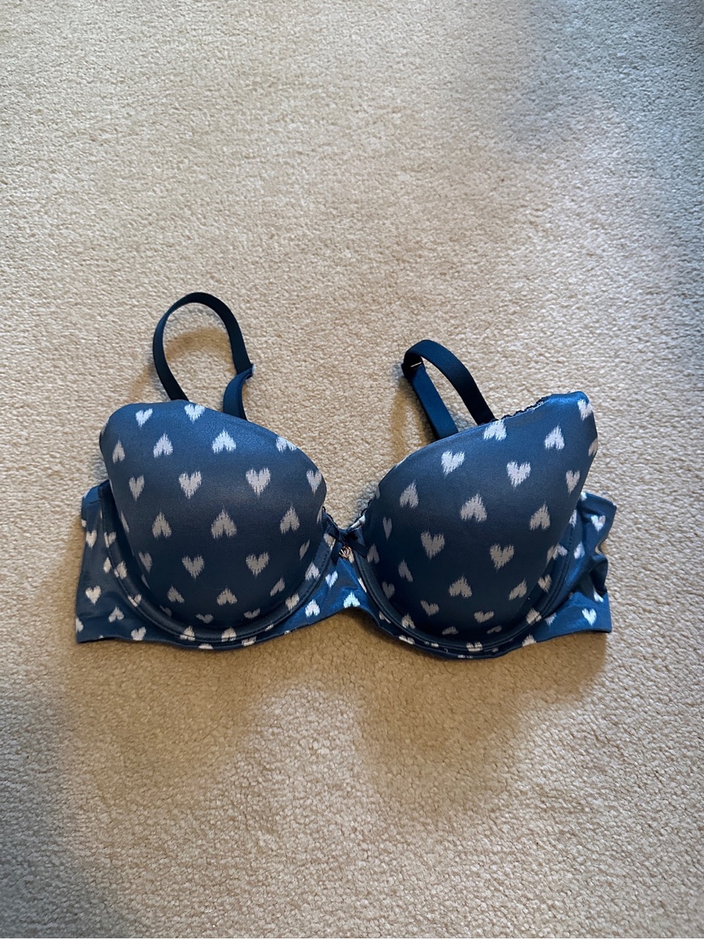 Victoria’s Secret Body by Victoria Bra size 34D